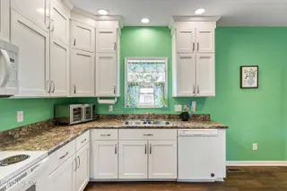 505 Magnolia Drive, Sunset Beach, NC 28468 – photo 16: mls-IMG_5082