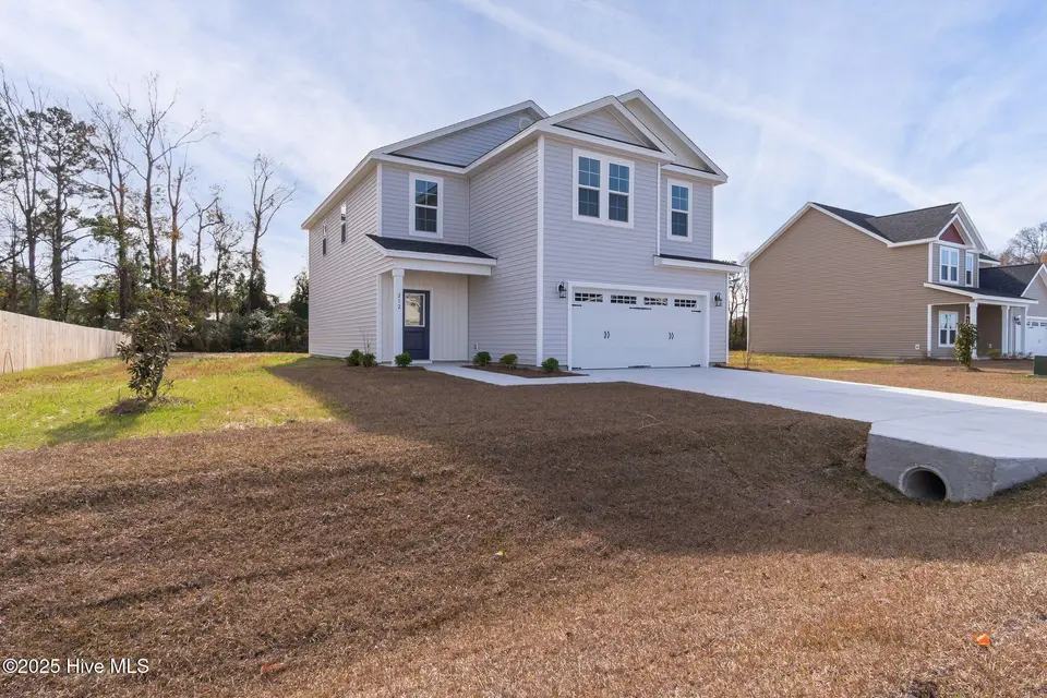212 Shadow Grass Court, Stella, NC 28582 – photo 1 of 45: 212 Shadowgrass-3