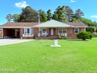 102 Yorkshire Drive, Jacksonville, NC 28546 – photo 1: IMG_4971