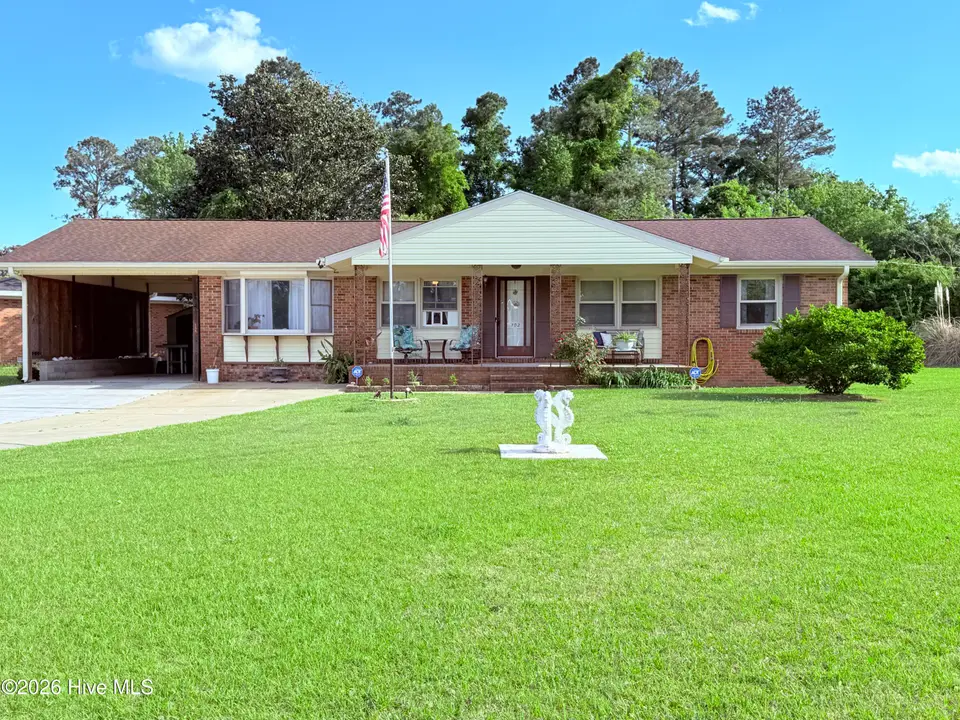 102 Yorkshire Drive, Jacksonville, NC 28546 – photo 1 of 20: IMG_4971