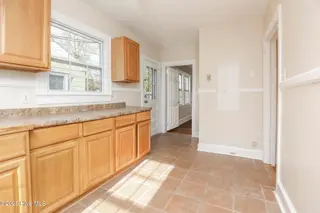402 Warlick Street, Jacksonville, NC 28540 — 3-bedroom home in Murrill Subdivision, Jacksonville, NC, photo 15 of 46: 402 Warlick-34