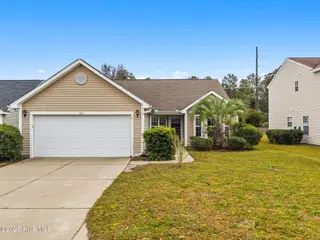 927 Wyndfall Drive SW, Sunset Beach, NC 28468 — 3-bedroom home in Wyndfall, Sunset Beach, NC, photo 1 of 49: 1-web-or-mls-CAMMediaLLC.com 927-22