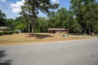 182 Crabapple Lane, Lake Waccamaw, NC 28450 – photo 5: Crabapple182-1FShaneL33A6370 copy