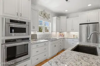4296 Skeffington Court, Southport, NC 28461 – photo 14: 4296SkeffingtonCt-19