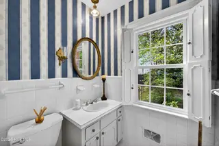 200 E Park Avenue, Tarboro, NC 27886 – photo 12: Downstairs Full Bathroom