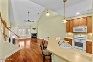 123 Freeboard Lane, Calabash, NC 28467 — 3-bedroom condo in Beacon Townes, Calabash, NC, photo 12 of 68: 14-web-or-mls-123 Freeboard Ln 12