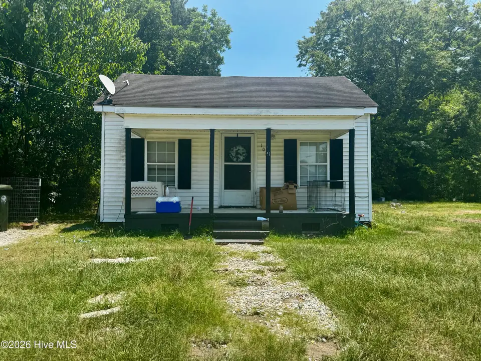 1010 N Center Street, Goldsboro, NC 27530 – photo 1 of 16: IMG_4774