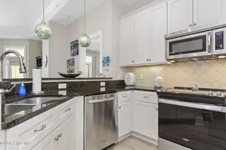 1435 Salter Path Road I1, Indian Beach, NC 28512 – photo 13: Kitchen