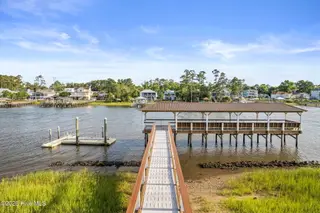 4387 12 Polly Gully Court SE, Southport, NC 28461 — lot in St James, Southport, NC, photo 24 of 33: Waterway park dock 2