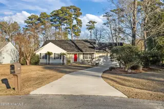 2000 Clark Court, Morehead City, NC 28557 – photo 4: 4-web-or-mls-1S3A5780
