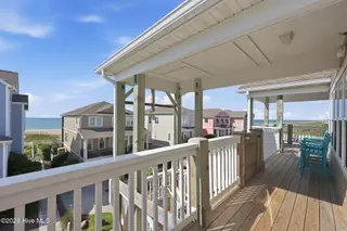 Atlantic Beach – photo 3: Ocean side decka dn porch