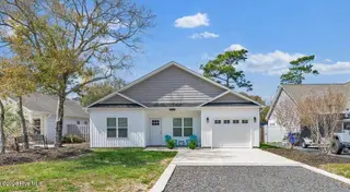 125 NE 15th Street, Oak Island, NC 28465 – photo 1: Cropped Photo
