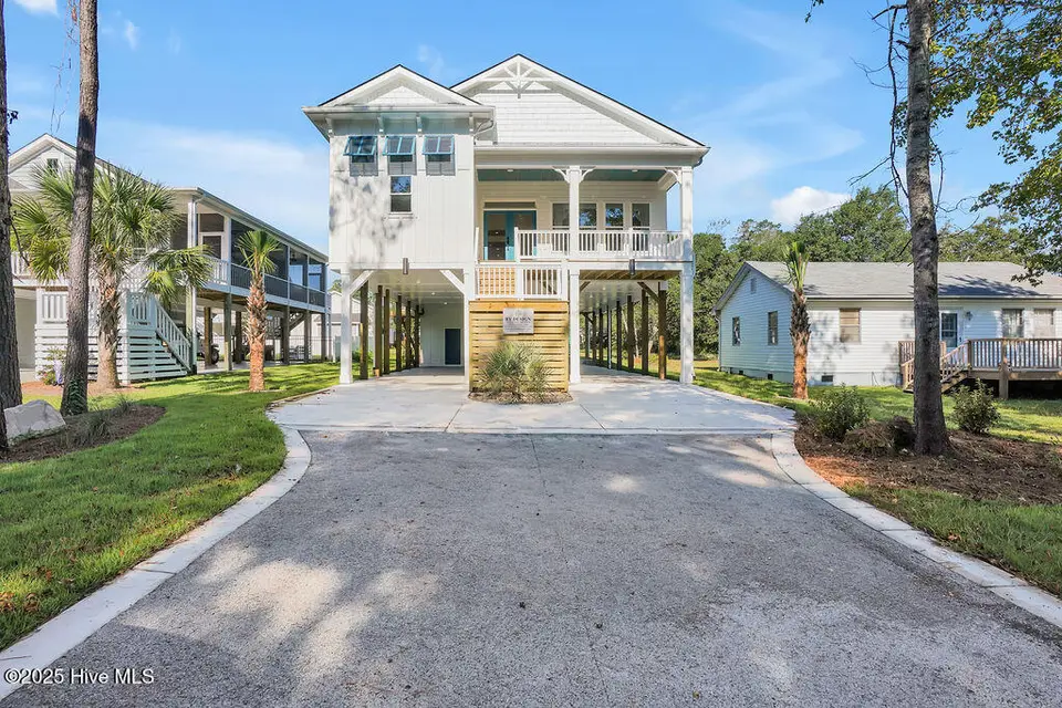 337 NE 48th Street, Oak Island, NC 28465 – photo 1 of 39: 337Northeast48thStreet-1