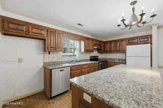 1615 Parkview Drive, Elizabeth City, NC 27909 – photo 11: 40__39a5805