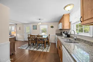 7108 Carolina Beach Road, Wilmington, NC 28412 – photo 14: 33_kitchen