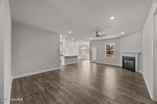 811 Pelican Drive, New Bern, NC 28560 – photo 5: Family Room