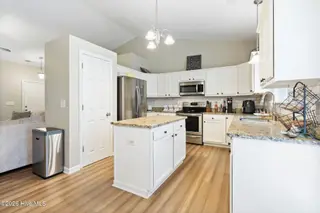 105 Maidstone Drive, Richlands, NC 28574 – photo 7: 16_DSC07478