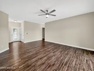 501 Millbrooke Circle, Elizabeth City, NC 27909 – photo 16: Living Room