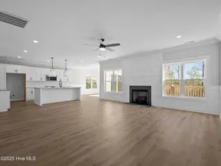 301 E Ivybridge Drive, Hubert, NC 28539 – photo 5: 301 E Ivybridge Drive