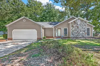 439 Candlewood Drive, Jacksonville, NC 28540 — 3-bedroom home in Riverwood Estates, Jacksonville, NC, photo 1 of 42