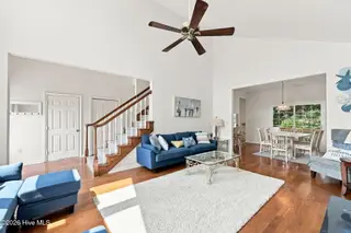 109 Oakleaf Drive, Pine Knoll Shores, NC 28512 – photo 12: Living