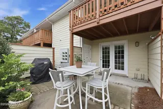 1308 Ann Street 15, Beaufort, NC 28516 – photo 10: 10-web-or-mls-1308 Ann St #15 - 12