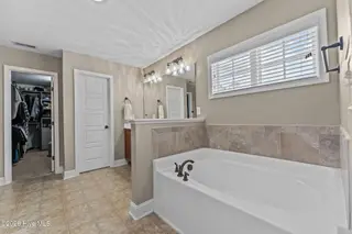 118 Sandy Springs Road, Aberdeen, NC 28315 – photo 22: Primary Bath
