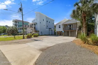 313 Greenville Avenue, Carolina Beach, NC 28428 – photo 4: 4-web-or-mls-GI - 313 Greenville Ave - L