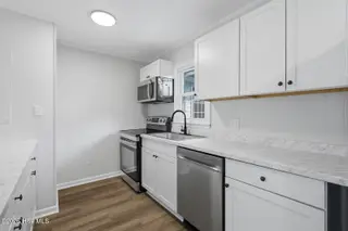 103 Puller Drive, Jacksonville, NC 28540 – photo 5: Kitchen