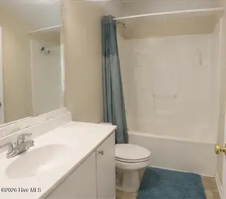 165 Pecan Lane, Aberdeen, NC 28315 – photo 3: guestbath