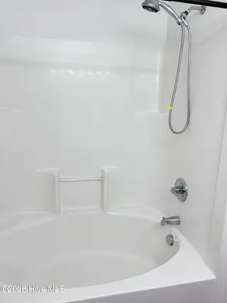 607 Streamwood Drive 607, Jacksonville, NC 28546 – photo 15: 15) 66441-695688d85986e