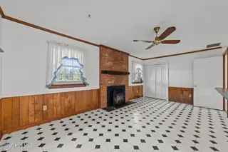 4308 Wildwood Drive, Ayden, NC 28513 – photo 4: 24-web-or-mls-LHV_4024