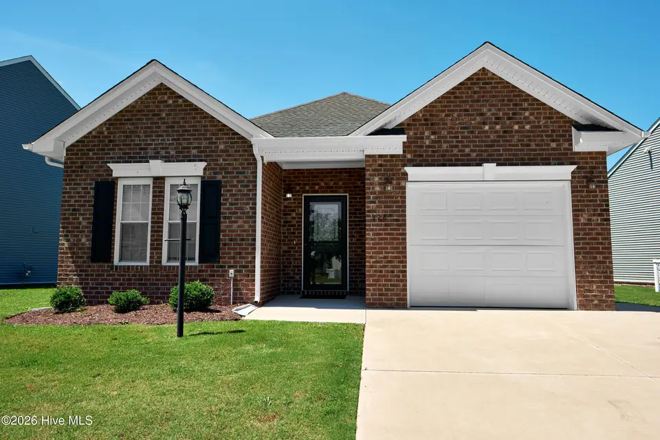 128 Spoonbill Loop, Elizabeth City, NC 27909 – photo 1 of 47: Front View