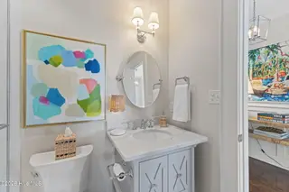 1513 Front Street, Beaufort, NC 28516 – photo 10: Hall Bathroom - Main Level