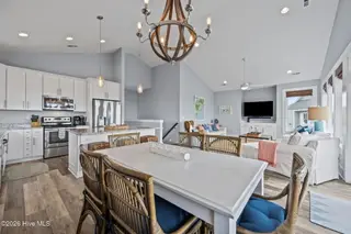 331 Oceanaire Lane, Surf City, NC 28445 – photo 23: 43-web-or-mls-_RAD2897