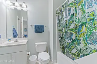 5136 Elton Drive SE, Southport, NC 28461 — 2-bedroom townhome in South Harbour Village, Southport, NC, photo 15 of 36