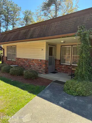 570 S May Street Apt 24, Southern Pines, NC 28387 – photo 1: 79641549280__1E4B17E1-4B5C-41A0-A7C8-657