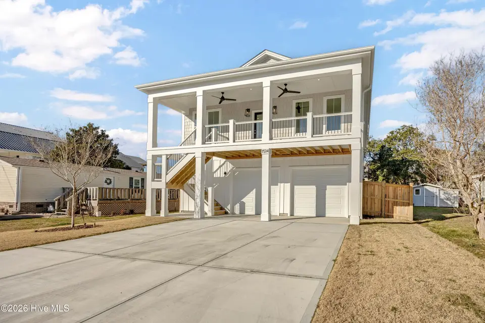 1514 Mackerel Lane, Carolina Beach, NC 28428 – photo 1 of 38: 002_img_7039_763