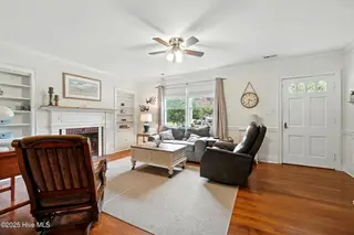 1109 W Main Street, Elizabeth City, NC 27909 – photo 7: 10_dsc09641