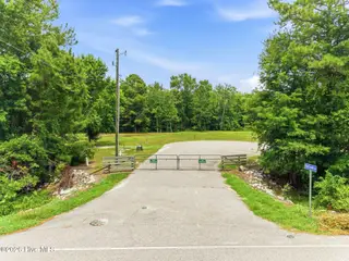 27 Big Creek Circle, Lake Waccamaw, NC 28450 – photo 13: 013_27_big_creek_circle-13_525