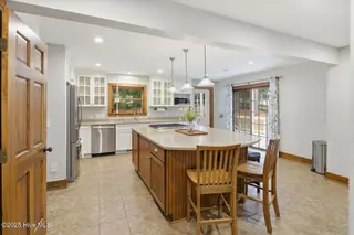575 S Valley Road, Southern Pines, NC 28387 — 4-bedroom home in Golfcrest, Southern Pines, NC, photo 15 of 50