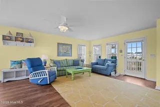 1301 N New River Drive, Surf City, NC 28445 – photo 11: Living Room