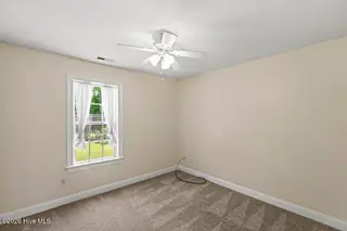 3613 Delesa Court, New Bern, NC 28560 — 3-bedroom home in Pinecrest Estates, New Bern, NC, photo 22 of 36