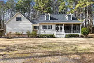 6628 Stag Park Road, Burgaw, NC 28425 — 3-bedroom home, Burgaw, NC, photo 4 of 63: 3-web-or-mls-GI - 6628 Stag Park Rd - Li
