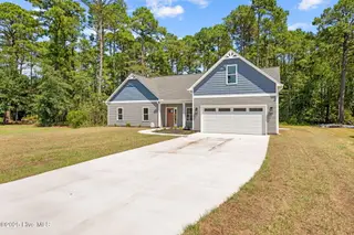 1230 Petite Terre Court, New Bern, NC 28560 – photo 3: 3-web-or-mls-DSC_4173