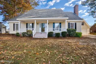 301 Woodfield Drive, Nashville, NC 27856 – photo 3: Front