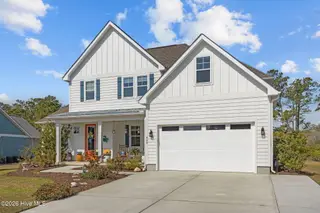 422 Lanyard Drive, Newport, NC 28570 – photo 4: 422 Lanyard Drive