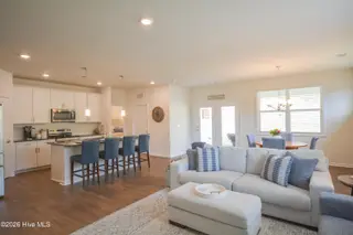 568 Banbury Lane, Pinehurst, NC 28374 – photo 5: Living Room-Kitchen