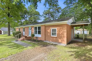 612 Lee Drive, Havelock, NC 28532 – photo 3: 4-web-or-mls-0C0A6168_edit
