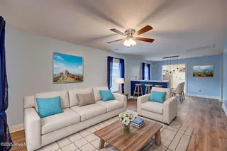 212 S 11th Street, Wilmington, NC 28401 – photo 10: 212S11thStreet(14)_Staged_01